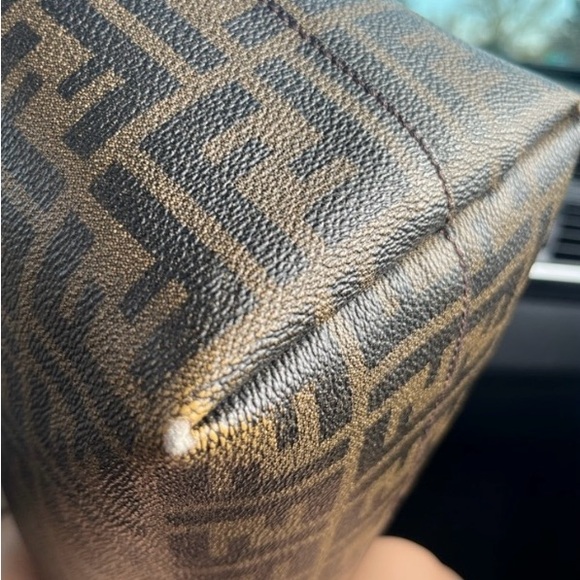 Authentic vintage Fendi tote - Picture 4 of 5